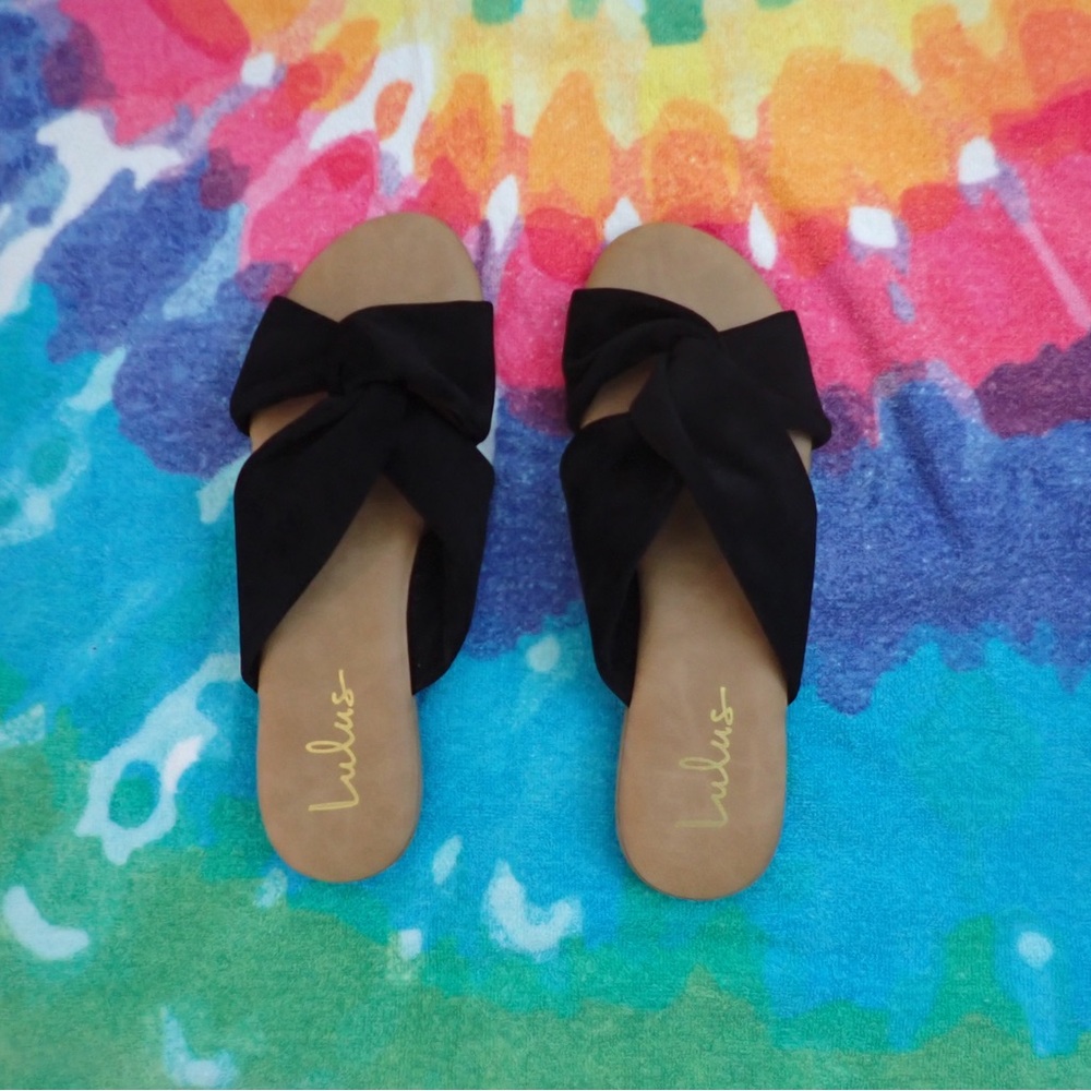 Lulu's Elegant Black Bow Sandals